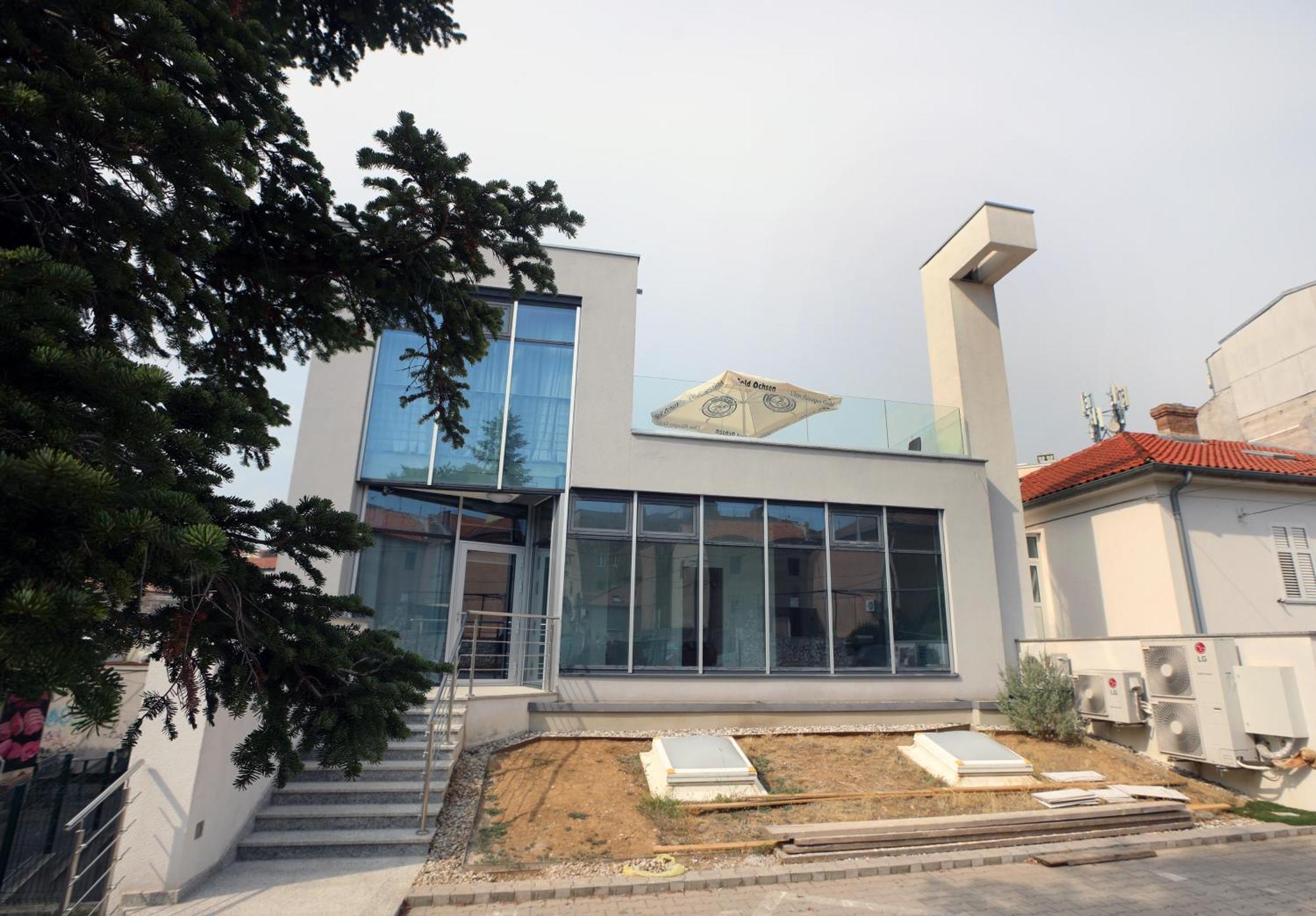 D R * Sibenik